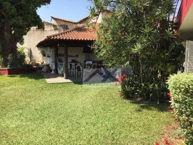 Casa com 4 Quartos à venda, 707m² no Centro, Bauru