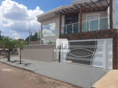Casa com 3 Quartos à venda, 132m² no Jardim Flamboyant, Botucatu