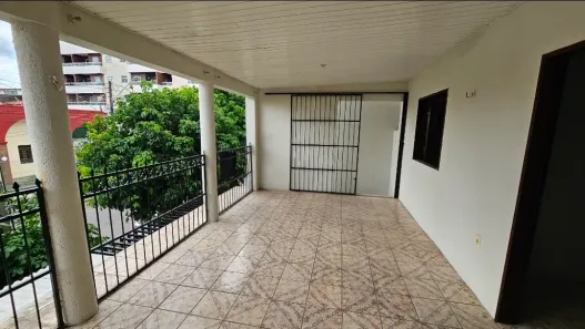 Casa com 3 Quartos para alugar, 260m² no Monte Castelo, Fortaleza