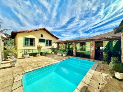Casa com 3 Quartos à venda, 360m² no Santa Branca, Belo Horizonte
