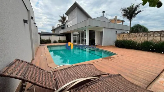 Casa de Condomínio com 3 Quartos à venda, 330m² no Condomínio Itirapua, Marialva