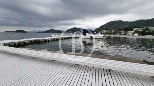 Casa de Condomínio com 4 Quartos à venda, 250m² no Praia da Ribeira (Cunhambebe), Angra dos Reis