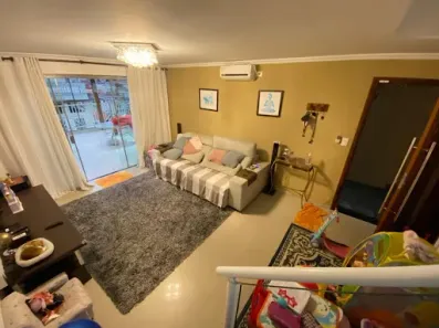 Sobrado com 3 Quartos à venda, 143m² no Vila São Vicente, São Paulo