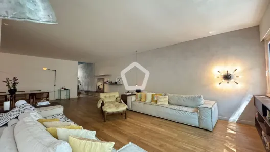 Apartamento com 2 Quartos à venda, 200m² no Cerqueira César, São Paulo