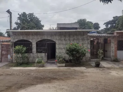 Casa com 2 Quartos à venda, 150m² no Sepetiba, Rio de Janeiro