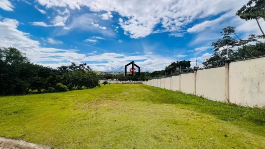 Lote/Terreno à venda, 1384m² no Itapecirica, Taubaté