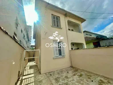Casa com 2 Quartos para alugar, 60m² no Embaré, Santos