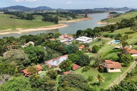Fazenda/Sítio com 7 Quartos à venda, 310m² no , Piracaia