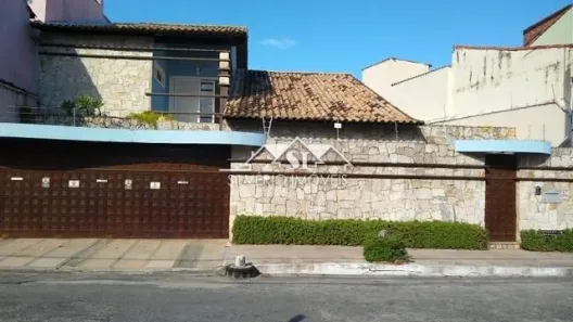 Casa com 4 Quartos à venda, 323m² no Vila Nova, Cabo Frio