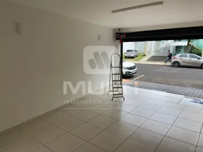 Prédio Comercial com 5 Quartos à venda, 169m² no Centro, Uberlândia