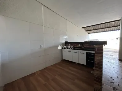 Casa com 3 Quartos para alugar, 175m² no Luizote de Freitas, Uberlândia