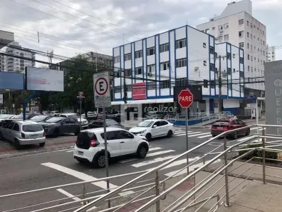 Sala Comercial à venda, 30m² no Campinas, São José