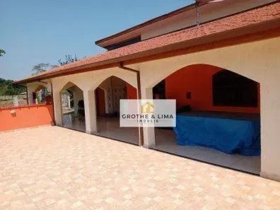 Fazenda/Sítio com 4 Quartos à venda, 1500m² no Barreiro, Taubaté