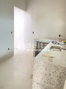 Casa com 3 Quartos à venda, 134m² no Santa Mônica, Uberlândia