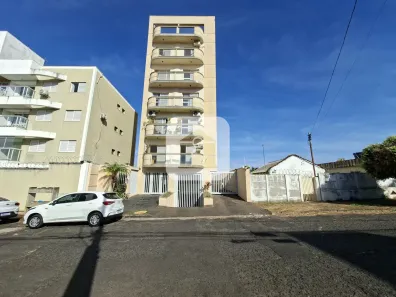 Apartamento com 3 Quartos para alugar, 97m² no Osvaldo Rezende, Uberlândia
