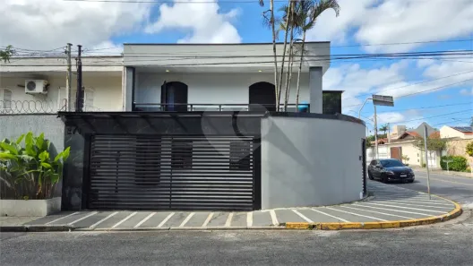 Casa com 3 Quartos à venda, 162m² no Vila Oliveira, Mogi das Cruzes