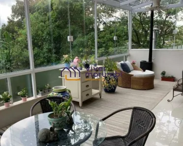 Casa de Condomínio com 4 Quartos à venda, 270m² no Campo Belo, São Paulo