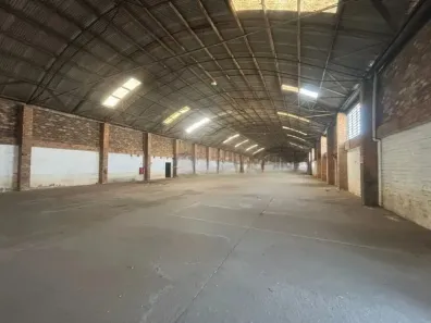 Galpão/Depósito/Armazém para alugar, 1700m² no Sarandi, Porto Alegre