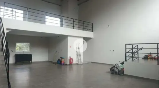 Galpão/Depósito/Armazém para alugar, 351m² no Campestre, Santo André