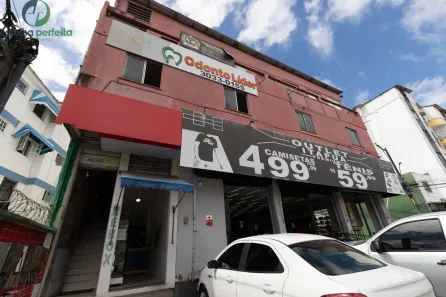 Sala Comercial para alugar, 135m² no Itapuã, Salvador