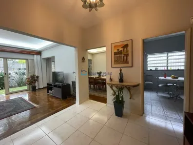 Casa com 3 Quartos à venda, 198m² no Indianópolis, São Paulo