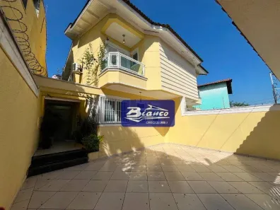 Sobrado com 3 Quartos à venda, 158m² no Jardim Santa Mena, Guarulhos