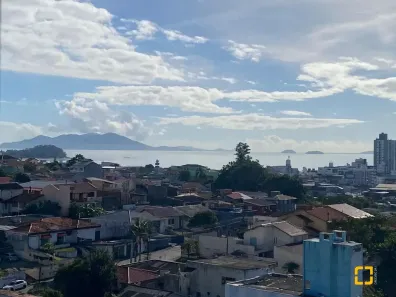 Apartamento com 3 Quartos à venda, 97m² no Nossa Senhora do Rosário, São José