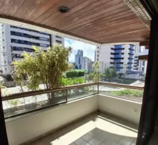 Apartamento com 4 Quartos para alugar, 135m² no Candeal, Salvador