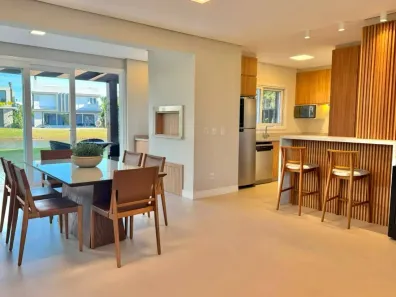 Casa de Condomínio com 4 Quartos à venda, 190m² no XANGRI-LÁ, Xangri-lá