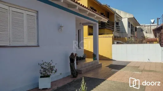 Casa com 3 Quartos à venda, 100m² no Cavalhada, Porto Alegre