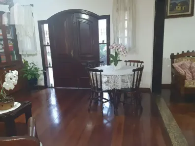 Casa com 3 Quartos à venda, 300m² no Parque Horizonte, Nova Iguaçu
