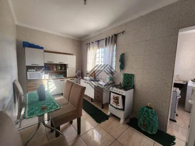 Casa com 2 Quartos à venda, 231m² no Lopes de Oliveira, Sorocaba