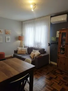 Apartamento com 2 Quartos à venda, 61m² no Jardim do Salso, Porto Alegre