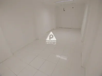 Sala Comercial à venda, 130m² no Copacabana, Rio de Janeiro