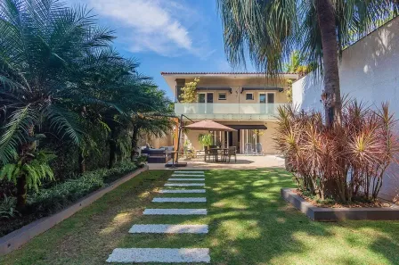 Casa com 4 Quartos à venda, 720m² no Pacaembu, São Paulo