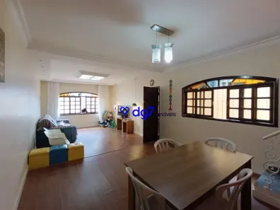 Sobrado com 3 Quartos à venda, 174m² no Jardim Rosa Maria, São Paulo