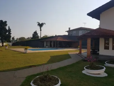 Casa de Condomínio com 4 Quartos para alugar, 700m² no Granja Viana II, Cotia
