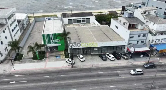 Galpão/Depósito/Armazém para alugar, 900m² no Barreiros, São José