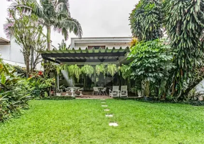 Sobrado com 5 Quartos à venda, 600m² no Jardim Guedala, São Paulo