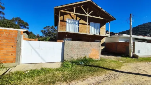 Sobrado com 2 Quartos à venda, 60m² no Ribanceira, Imbituba