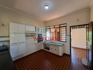 Casa com 3 Quartos para alugar, 128m² no Jardim Bela Vista, Bauru