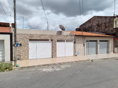 Casa com 3 Quartos à venda, 250m² no Jardim Guanabara, Fortaleza
