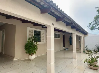 Casa com 3 Quartos à venda, 420m² no Parque das Laranjeiras, Goiânia