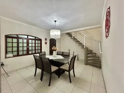 Casa com 3 Quartos à venda, 187m² no Vila Caldas, Carapicuíba