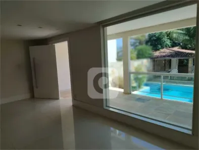 Sobrado com 3 Quartos à venda, 344m² no Pechincha, Rio de Janeiro