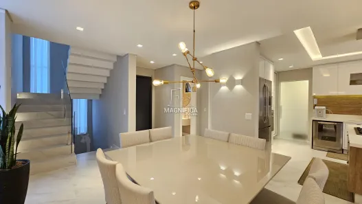 Casa de Condomínio com 4 Quartos à venda, 327m² no Uberaba, Curitiba