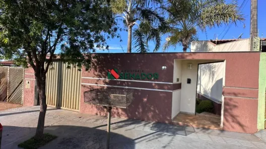 Casa com 1 Quarto à venda, 100m² no Parque Leblon, Londrina