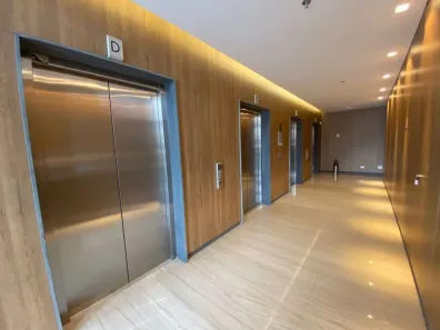 Sala Comercial para venda ou aluguel, 256m² no Vila Gertrudes, São Paulo