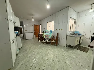 Sobrado com 4 Quartos à venda, 280m² no Cidade São Jorge, Santo André