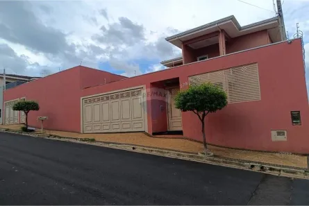 Sobrado com 3 Quartos à venda, 485m² no Residencial Fortaleza, Lins